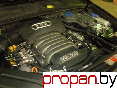 AUDI A4 3.0i_2